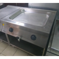 Мармит напольный Zanussi – Надежное оборудование для профессиональной кухни.