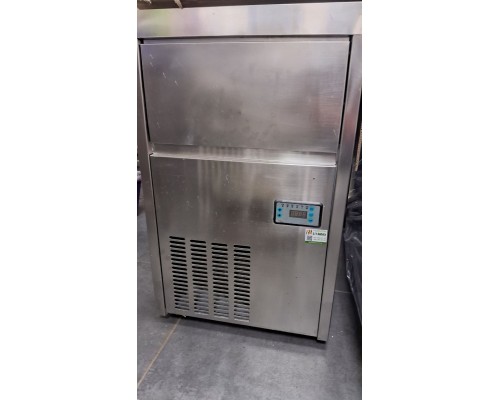 Ледогенератор Hurakan HKN-IMC30M кубиковый лед