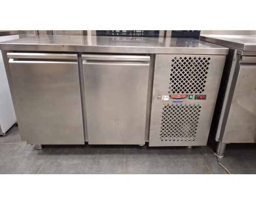 Б/в Стіл морозильний Tecnodom TF02MIDBT - купити в BU HORECA Б/в Стіл морозильний Tecnodom TF02MIDBT - купити в BU HORECA
