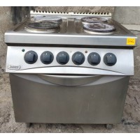 Плита электрическая Zanussi 4-х конфорочная.