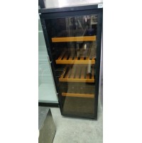 Шкаф холодильный для вина Gunter & Hauer WK150P2