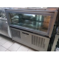 вітрина холодильна кондитерська Sagi KP12Q1M