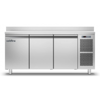 Холодильний стіл Master GN | 3 дверний, -2°...+8°C, зі стільницею та бортом, 710 мм, R290, клас A | BU HORECA