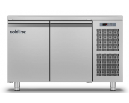 Холодильний стіл Master 600 | 2 дверний, -2°...+8°C, зі стільницею, 710 мм, R290, клас A | BU HORECA
