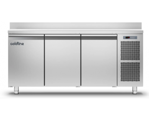 Холодильний стіл Master 600 | 3 дверний, -2°...+8°C, зі стільницею та бортом, 710 мм, R290, клас A | BU HORECA Холодильний стіл Master 600 | 3 дверний, -2°...+8°C, зі стільницею та бортом, 710 мм, R290, клас A | BU HORECA