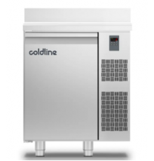 Холодильний стіл Master 600 | 1 дверний, -2°...+8°C, зі стільницею та бортом, 710 мм, під виносний холод | BU HORECA