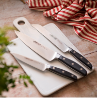 Кухарський ніж Arcos Manhattan 210 мм | Професійний, нержавіюча сталь Nitrum, чорний | BU HORECA