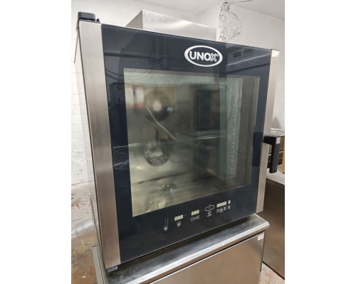 Пароконвектомат гастрономічний Unox XVC504 Пароконвектомат гастрономічний Unox XVC504