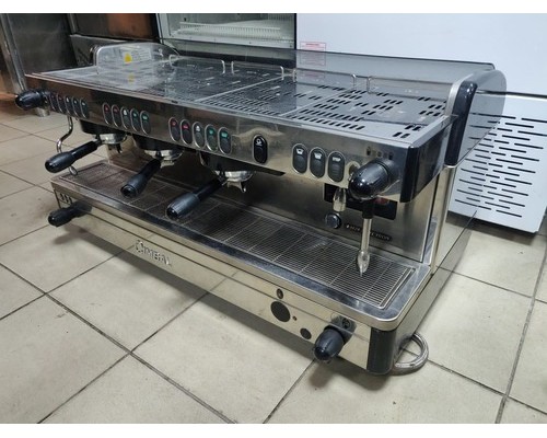 Кофеварка La Cimbali M29 Selectron DT/3 R Кофеварка La Cimbali M29 Selectron DT/3 R