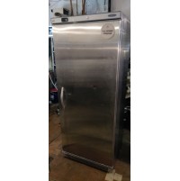 Шкаф холодильный 1 дверь нерж Tefcold UR600S