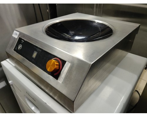 Індукційна плита WOK Sirman CW-25A | 2.5 кВт, 220В, Настільна | BU HORECA Індукційна плита WOK Sirman CW-25A | 2.5 кВт, 220В, Настільна | BU HORECA