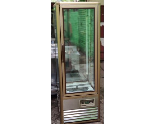 Холодильная витрина Tecfrigo Snelle 350 Холодильная витрина Tecfrigo Snelle 350