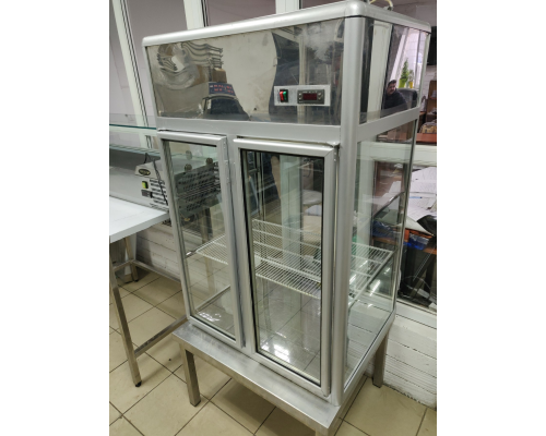 витрина кондитерская настольная куб 6477к