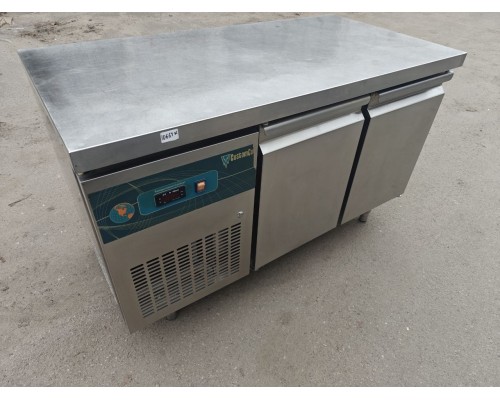Стол холодильный CustomCool CCT-2DR 270 л Б/У | Профессиональный, +2°...+8°C, 2 двери, нержавейка | BU HORECA