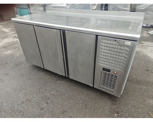 Морозильний стіл Polair TB3GN-G на 3 двері | Професійний стіл-морозильник 450 л | BU Horeca