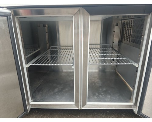 Морозильний стіл Polair TB3GN-G на 3 двері | Професійний стіл-морозильник 450 л | BU Horeca