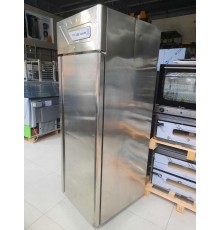 Шафа холодильна 1двері нерж Desmon GF7 Gold Line 