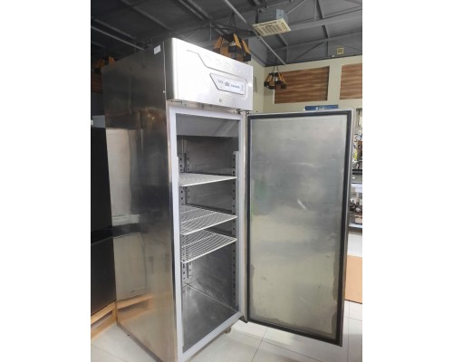 Шафа холодильна 1двері нерж Desmon GF7 Gold Line  | Професійна, -2°...+8°C, нержавіюча сталь | BU HORECA