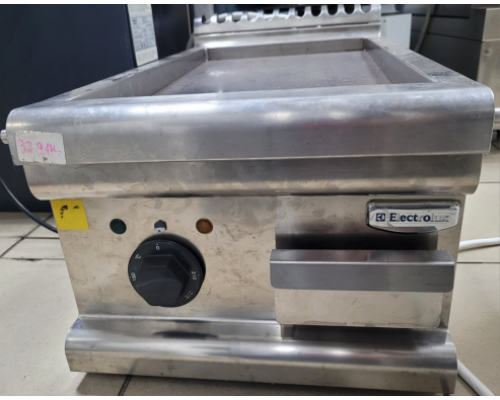 Поверхня для смаження Electrolux б/в - настільна, професійна, купити в BU Horeca Поверхня для смаження Electrolux б/в - настільна, професійна, купити в BU Horeca