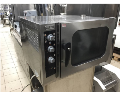 Б/в гастрономічний пароконвектомат Zanussi FCF61E з підставкою – професійна якість