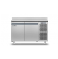 Холодильний стіл Smart GN | 2 двері, 280 л, -2°...+8°C, зі стільницею та бортом, Клас A | BU HORECA